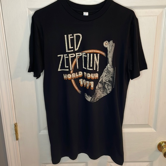 NWOT Led Zeppelin World Tour 1971 Black Medium Graphic Tee Shirt - Picture 7 of 8